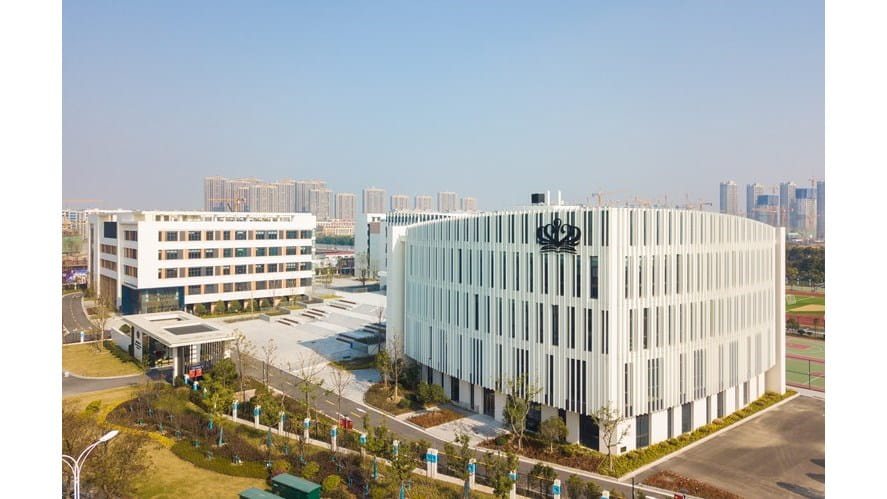 校長(zhǎng)說：一所關(guān)注孩子明天的學(xué)校 - What the principal says A school that cares about the children of tomorrow